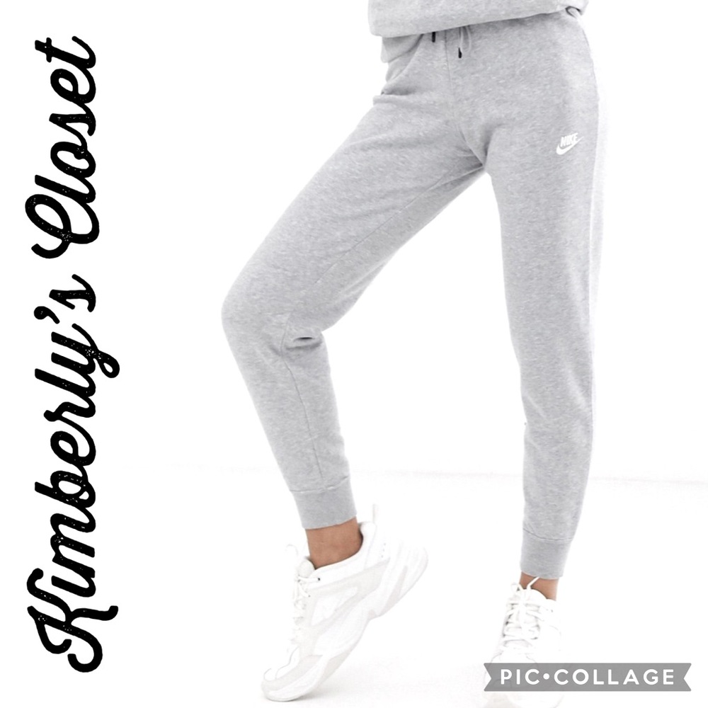 ❤️NIKE❤️ Women’s Joggers